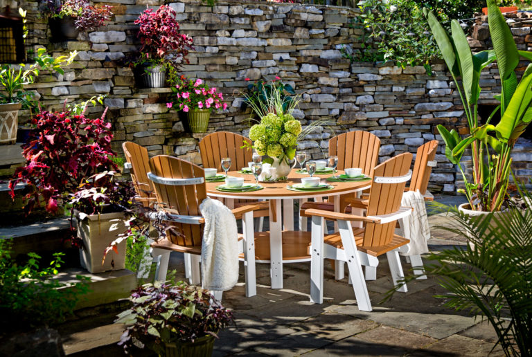 Round Table - Image 16