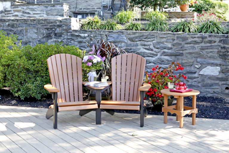 Fanback Settee - Image 5