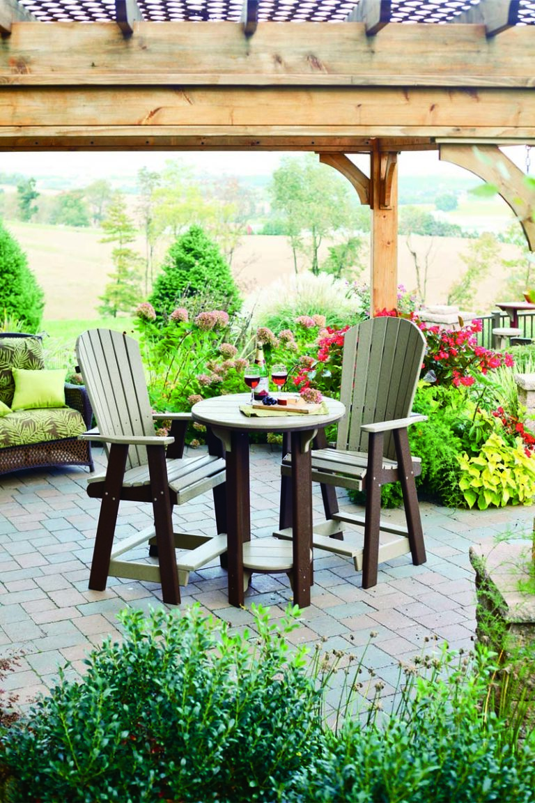 Round Table - Image 7