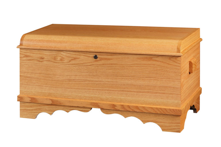 Small Harmony Oak Chest