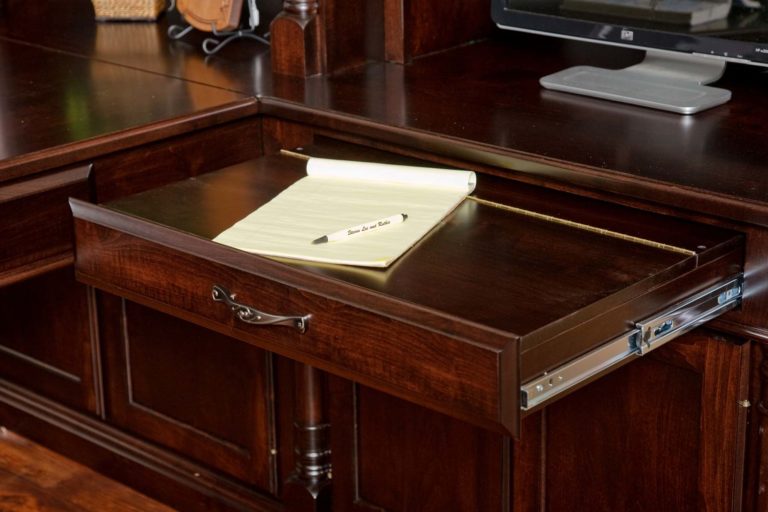 Harrison Partners Desk, Complete 7 piece set - Image 6